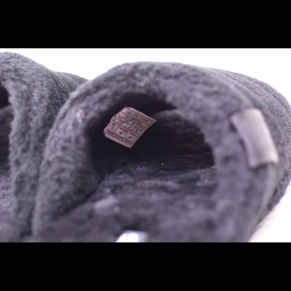 Ugg Fluff You - image 5